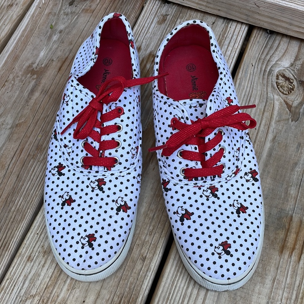 Disney Minnie Mouse Polka Dot Lace-Up Sneakers Women’s Size 10